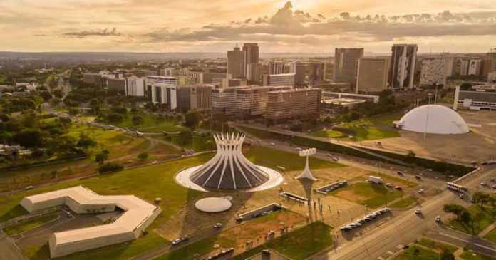 Início em Brasília